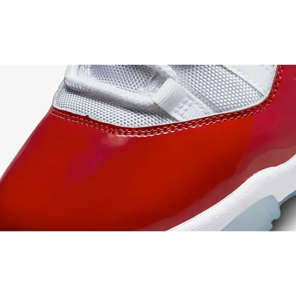 Air Jordan 11 Cherry