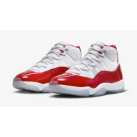 Air Jordan 11 Cherry
