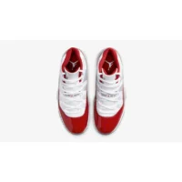 Air Jordan 11 Cherry