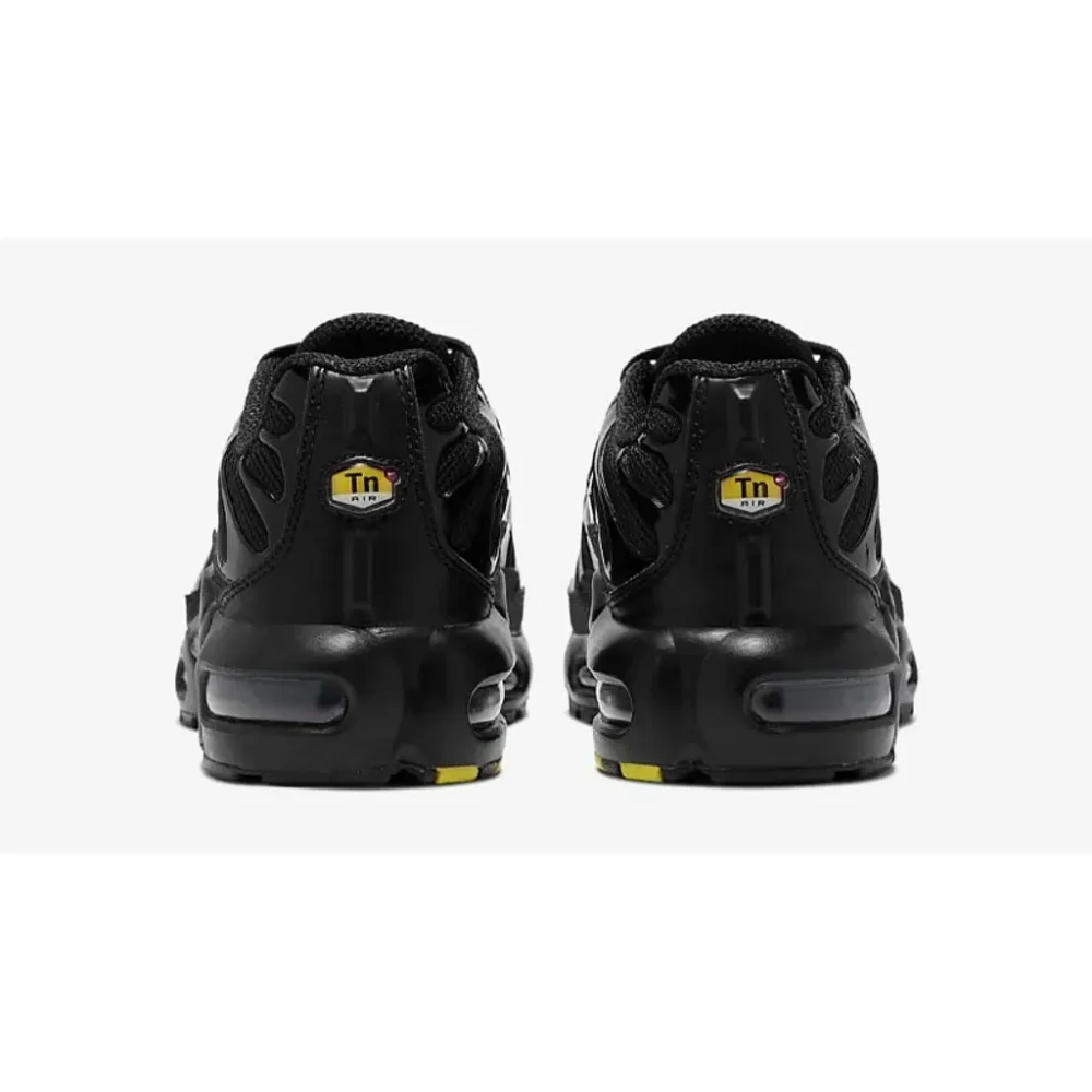 Nike Air Max Plus Triple Black
