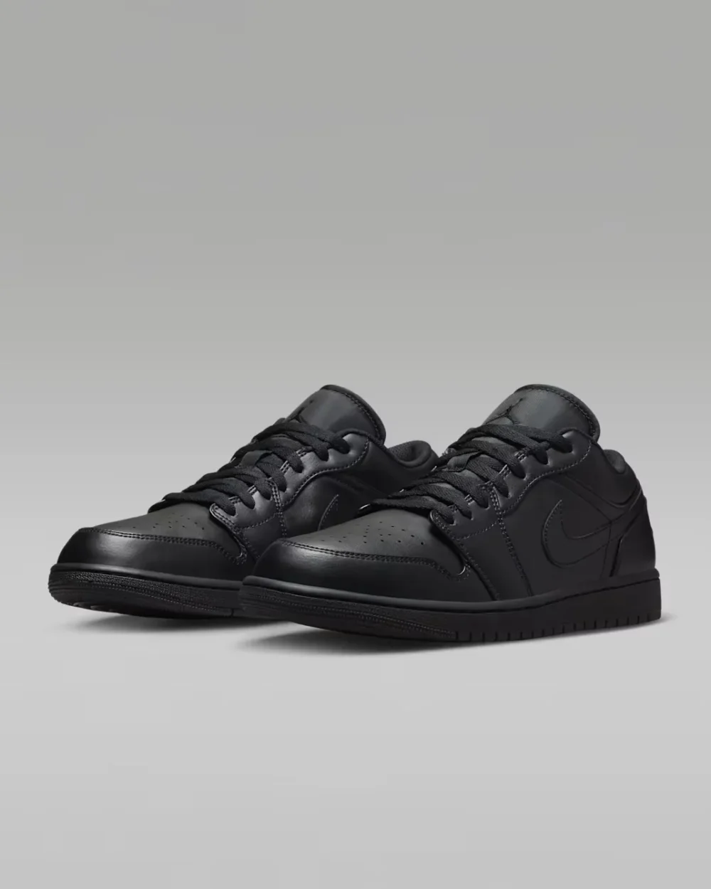 Air Jordan 1 Low Triple Black